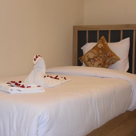 Locanda Pyramids Hotel Kafrat al Jabal Bagian luar foto