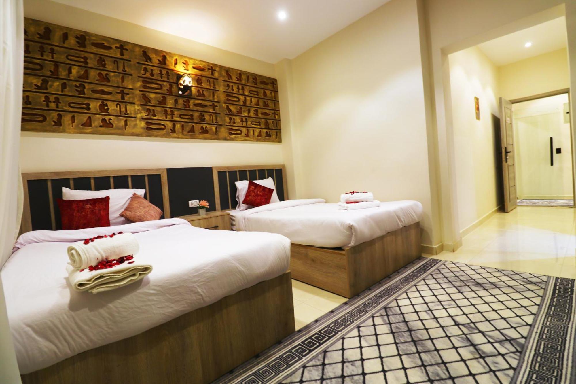 Locanda Pyramids Hotel Kafrat al Jabal Bagian luar foto
