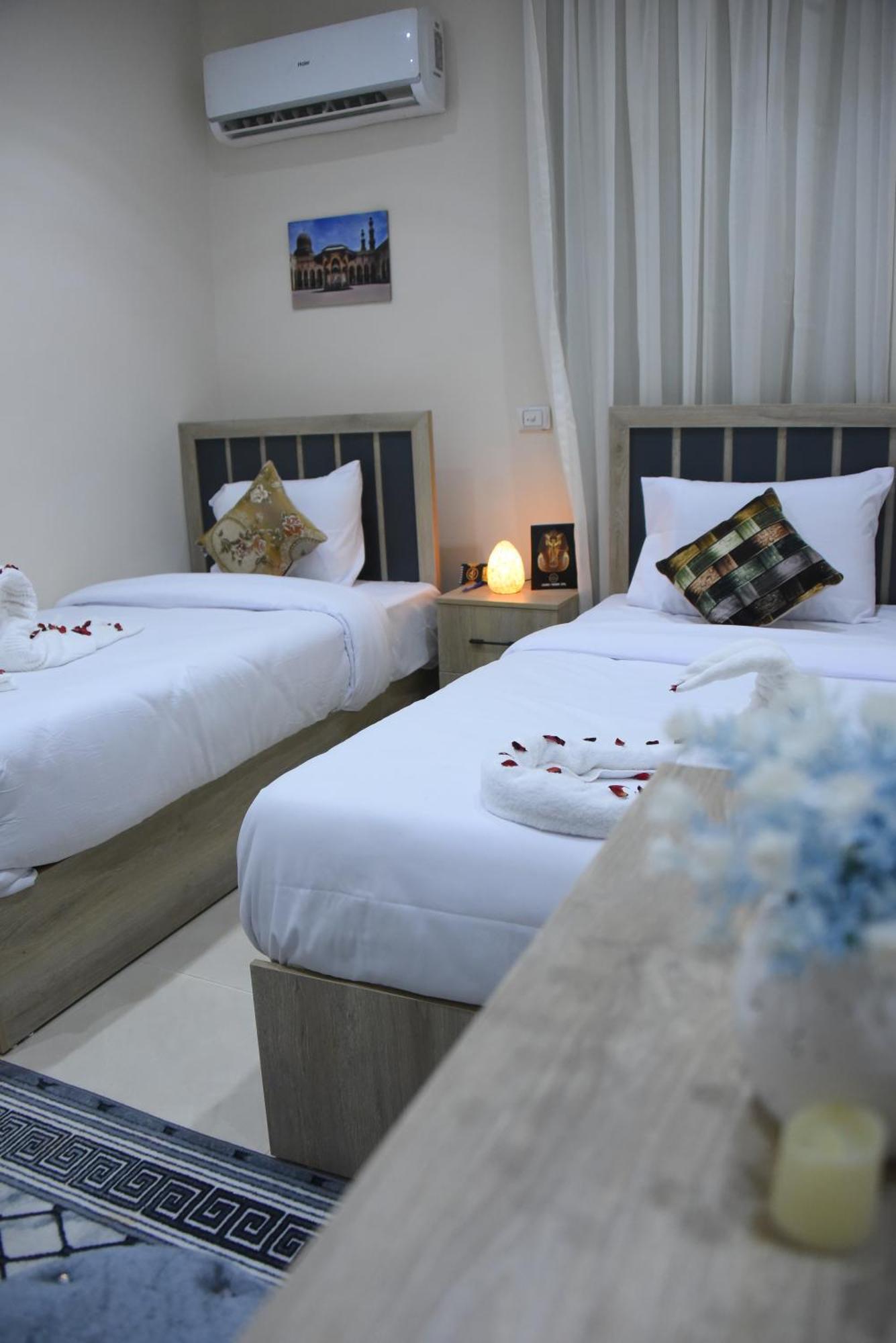 Locanda Pyramids Hotel Kafrat al Jabal Bagian luar foto